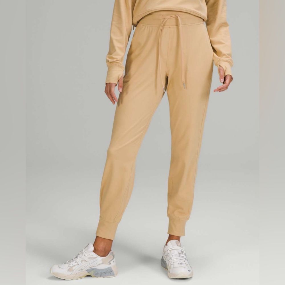 NWT Lululemon Ready to Rulu joggers pants PETN Pecan Tan size 6